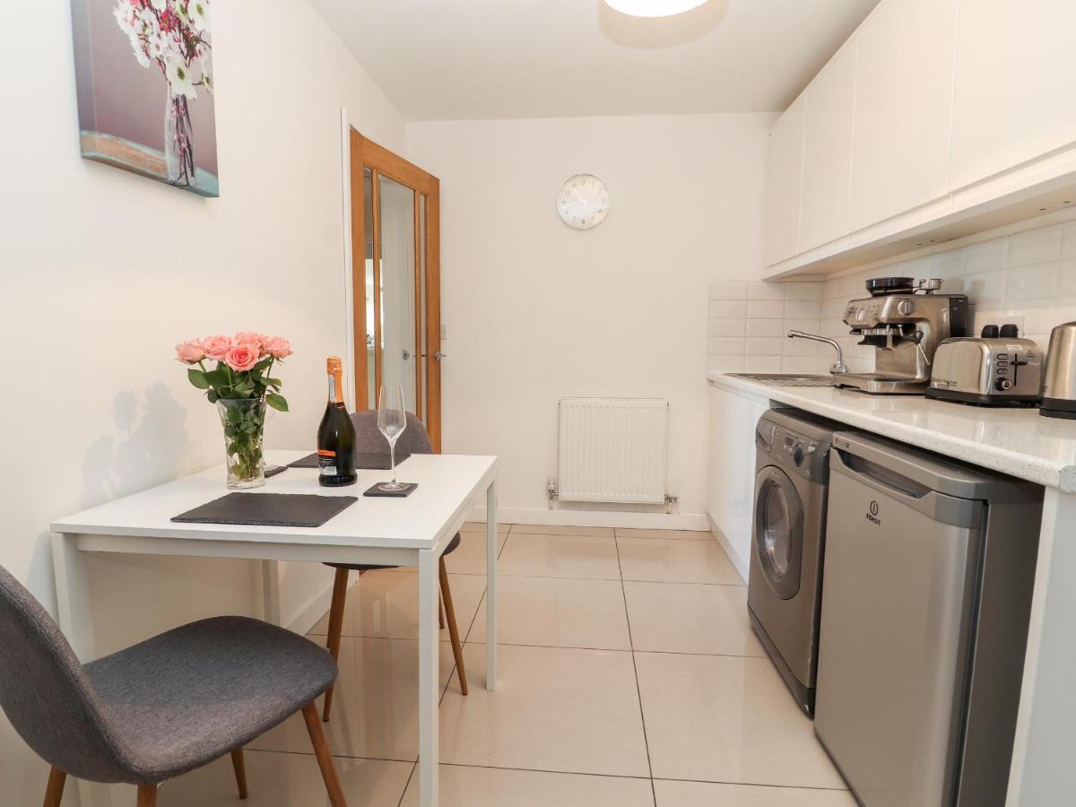 Hafan Fach Villa Молд Екстериор снимка